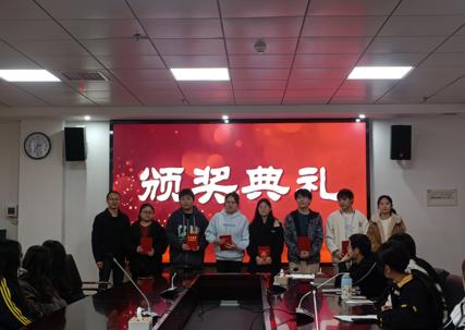 【医院动态】青春不散场，梦想将起航  ——常德市第二人民医院召开2024届  实习生结业大会暨优秀实习生表彰大会
