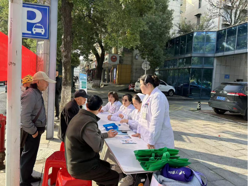 d7707eab-0e0c-4dda-8c96-05afc4d7f747