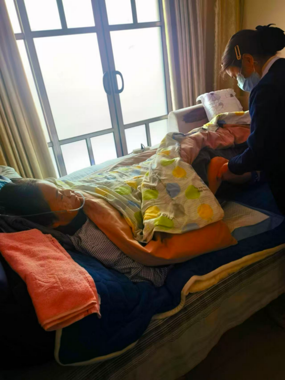 c7e669f0-cbff-40d9-aeae-2a717949f5f0