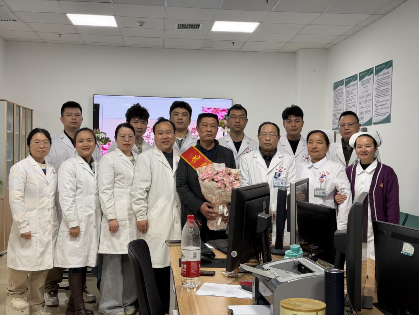 8d9816a5-f64f-405d-b89c-41982689b0ea