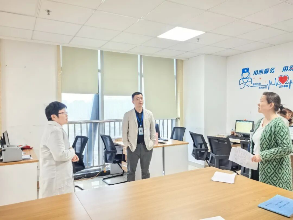 e5df9338-1b38-47a7-b1d9-ace2d4fde08b